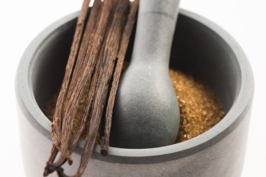 kahverengi vanilya şekeri ve vanilya fasulye harç