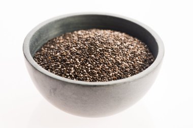 chia tohumları beyaz üzerine izole