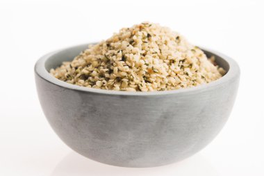 Kenevir tohumu kase kabuklu