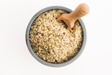 Kenevir tohumu kase kabuklu