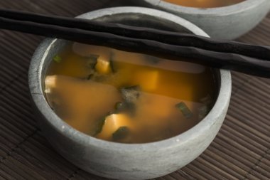Japon miso çorbası.