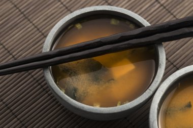 Japon miso çorbası.