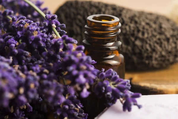 Artículos de spa de lavanda —  Fotos de Stock