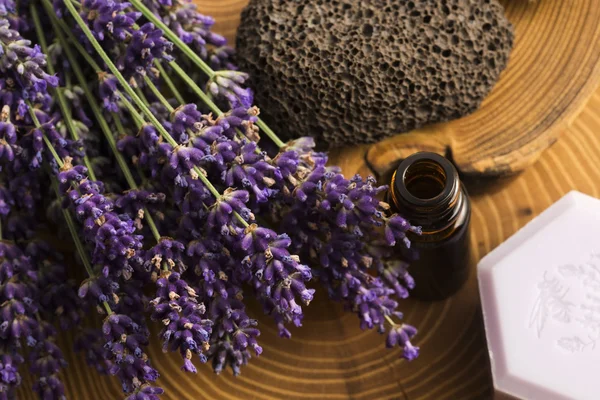 Wellnessartikel aus Lavendel — Stockfoto