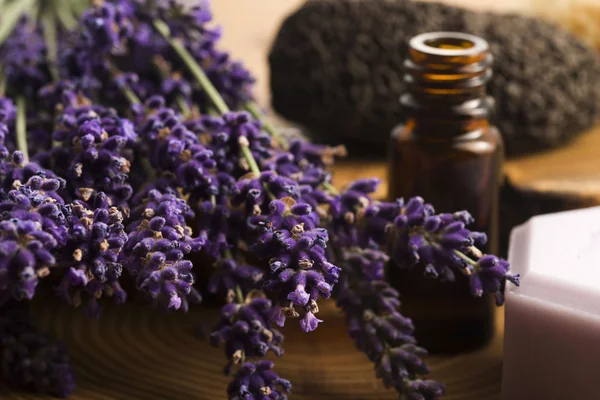 Itens de spa lavanda — Fotografia de Stock