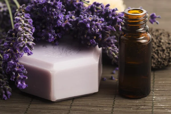 Itens de spa lavanda — Fotografia de Stock