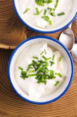 Frenk soğanlı süzme peynir