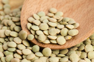 Kuru organik yeşil mercimek