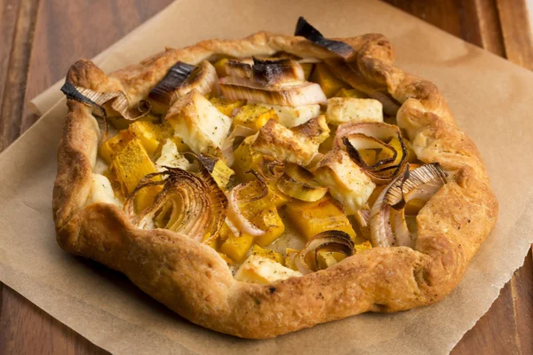 Galette with leeks, pumpkin and feta — Stock Photo, Image