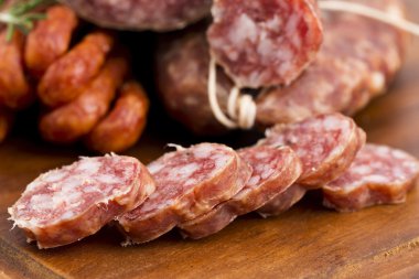 Farklı sosis ve salam