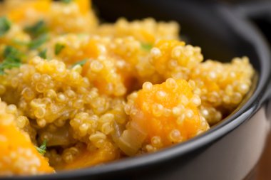 Quinoa ile kabak