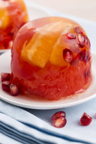 Doces de geleia com frutas cítricas — Fotografia de Stock