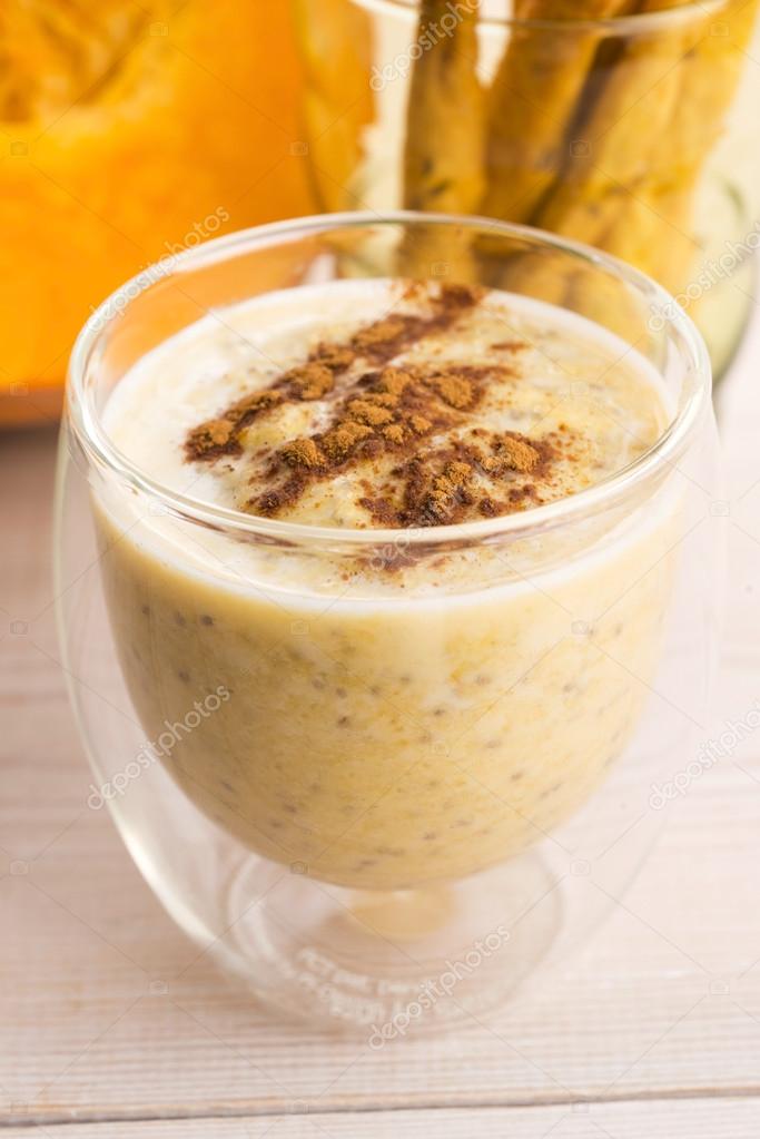Pumpkin Smoothie with chia seeds