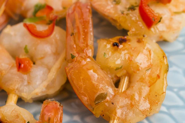 Skewered Tiger Prawns — Stock Photo, Image