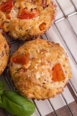 Bir çerez olarak taze pizza muffin