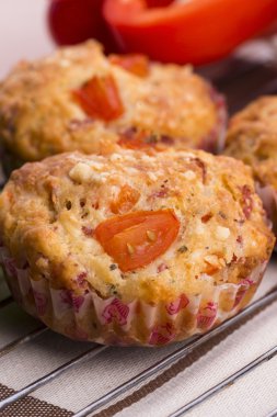 Bir çerez olarak taze pizza muffin
