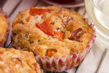 Bir çerez olarak taze pizza muffin
