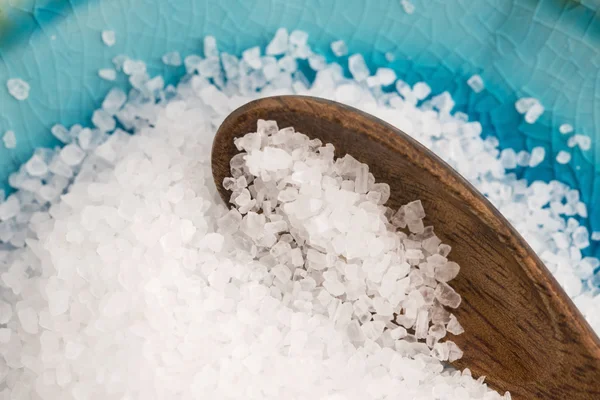 Kék tál tengeri só — Stock Fotó