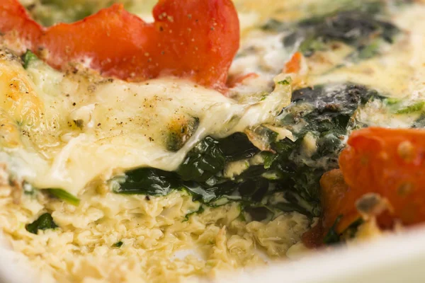 Omelet met groenten en kaas. Frittata — Stockfoto