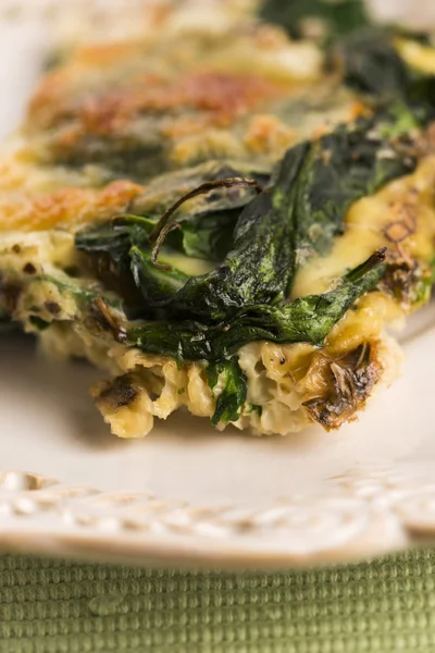 Omelet met groenten en kaas. Frittata — Stockfoto