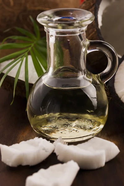 Coconut oil for alternative therapy — Stock Photo, Image