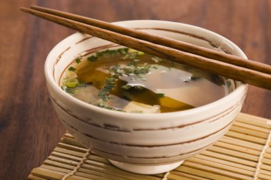 Japon miso çorbası.