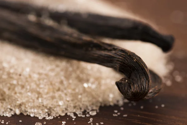 Ванильный сахар и ванильные бобы — стоковое фото