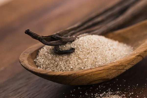 Ванильный сахар и ванильные бобы — стоковое фото