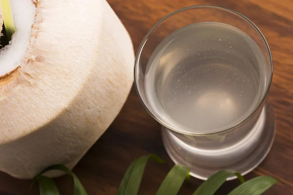 Coconut and coconut water — Stock Photo, Image