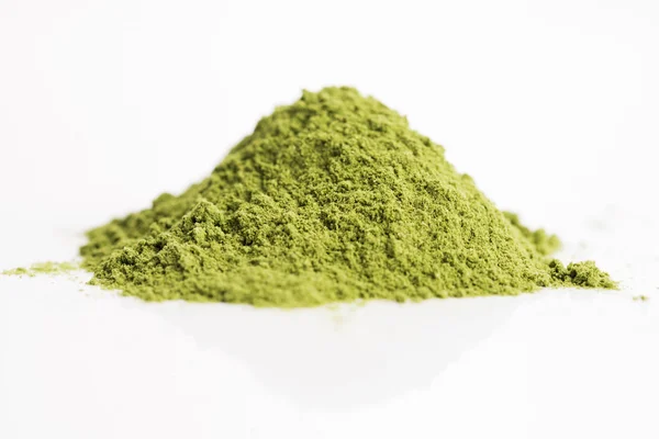 Genç arpa çim. Detoks superfood.