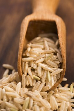 kahverengi pirinç kaşığı yakın çekim