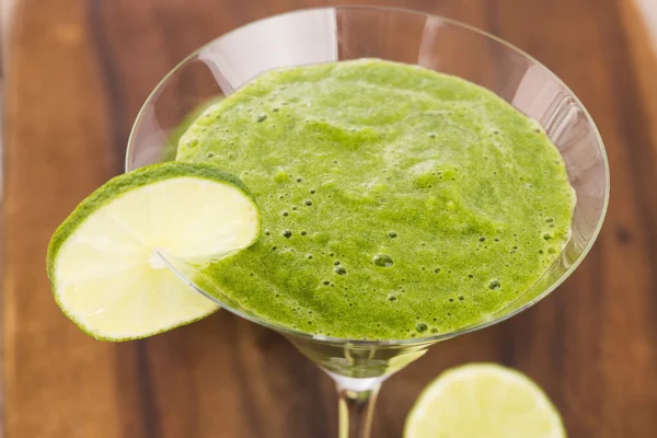 Healthy green drink, vegetable juice — Stock Photo, Image