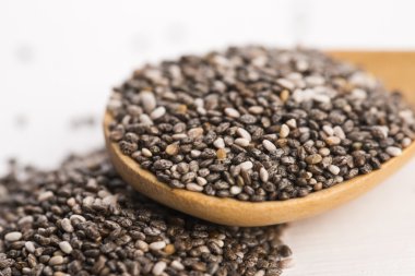 chia tohumları beyaz üzerine izole