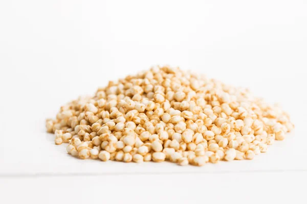 Quinoa popping — Stockfoto