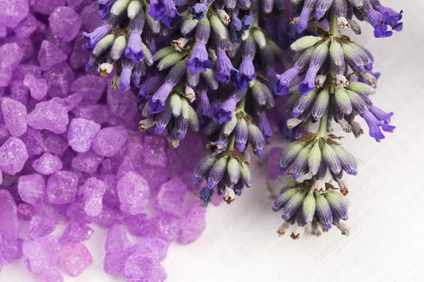 Lavender bath salt and some fresh lavender — Stock Photo, Image