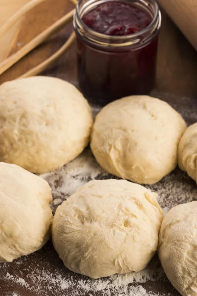 Fresh dough ready for baking — Stock Photo, Image