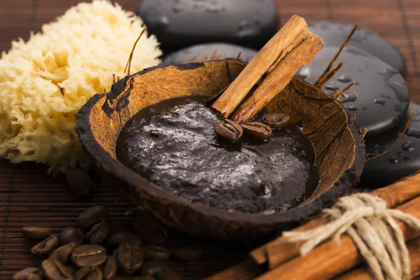 Caseiro rosto e corpo orgânico todos esfoliação café natural (descascamento — Fotografia de Stock