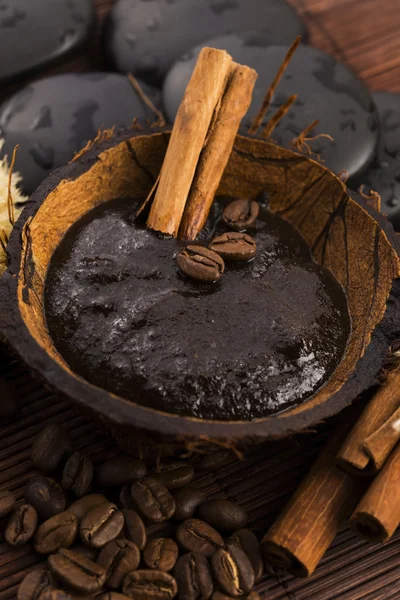 Ev yapımı yüz ve vücut organik tüm doğal kahve bodur (peeling — Stok fotoğraf