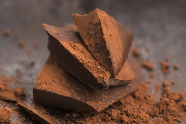 Chopped chocolate — Stock Photo, Image