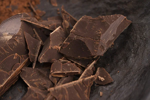 Chopped chocolate — Stock Photo, Image