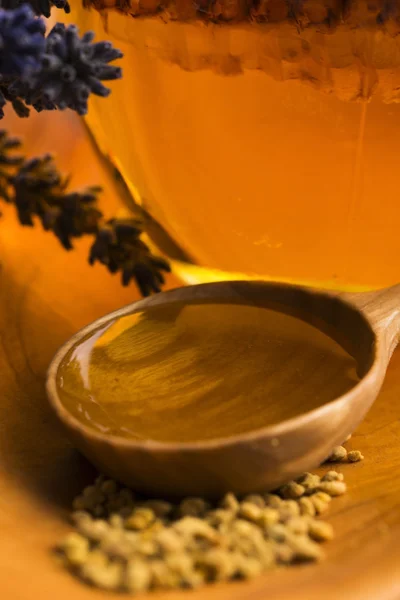 Lavender honey with bee pollen and honey comb — Stock Photo, Image