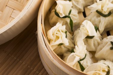 Bambu vapurları Çin köfte