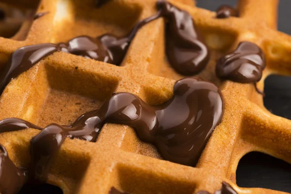 Waffeln mit Schokolade — Stockfoto