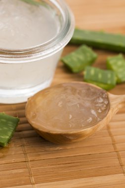 Taze yapraklı aloe vera suyu 