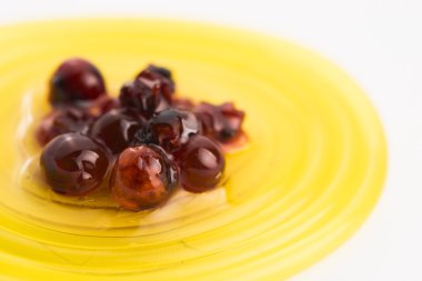 Moleküler meyve spagetti rowan şurup ile