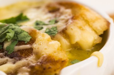 Fransız soğan çorbası