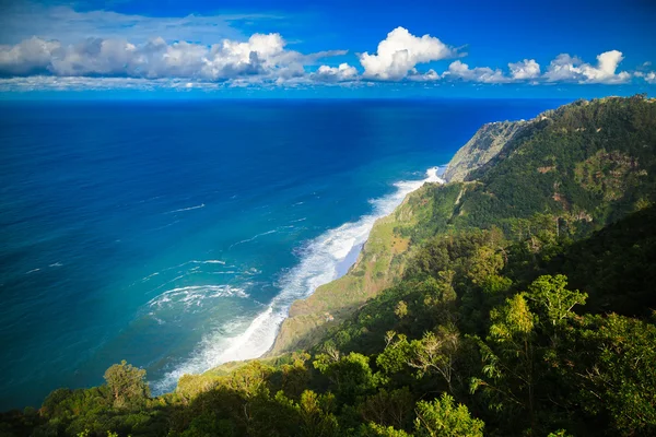Atlantische Oceaan aan de noordelijke kant van Madeira — Stockfoto