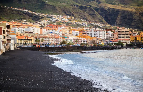 Schwarzer Sandstrand in Candelaria — Stockfoto