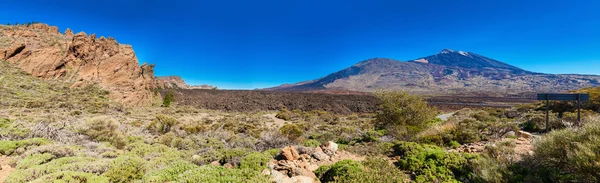 Volcán Teide desde el lado de las montañas Liano de Ucanca — Foto de Stock