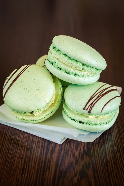 Macaroons on the napkin — Stock Photo, Image